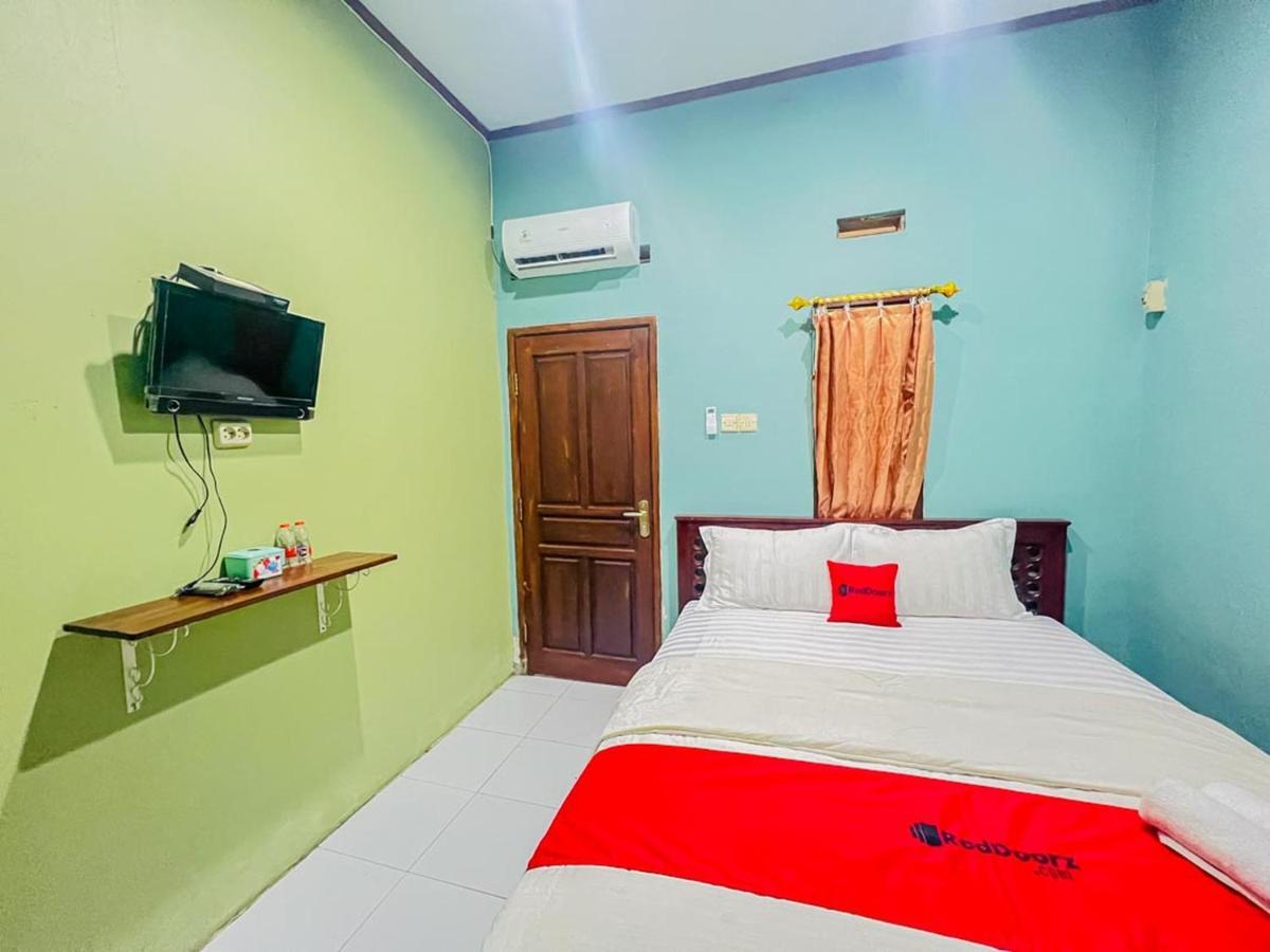 Reddoorz Near Sunrise Mall Mojokerto エクステリア 写真