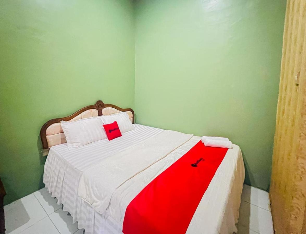 Reddoorz Near Sunrise Mall Mojokerto エクステリア 写真