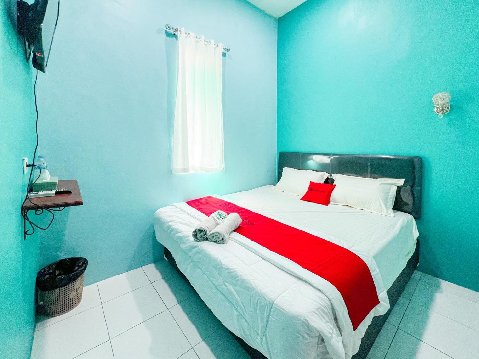 Reddoorz Near Sunrise Mall Mojokerto エクステリア 写真