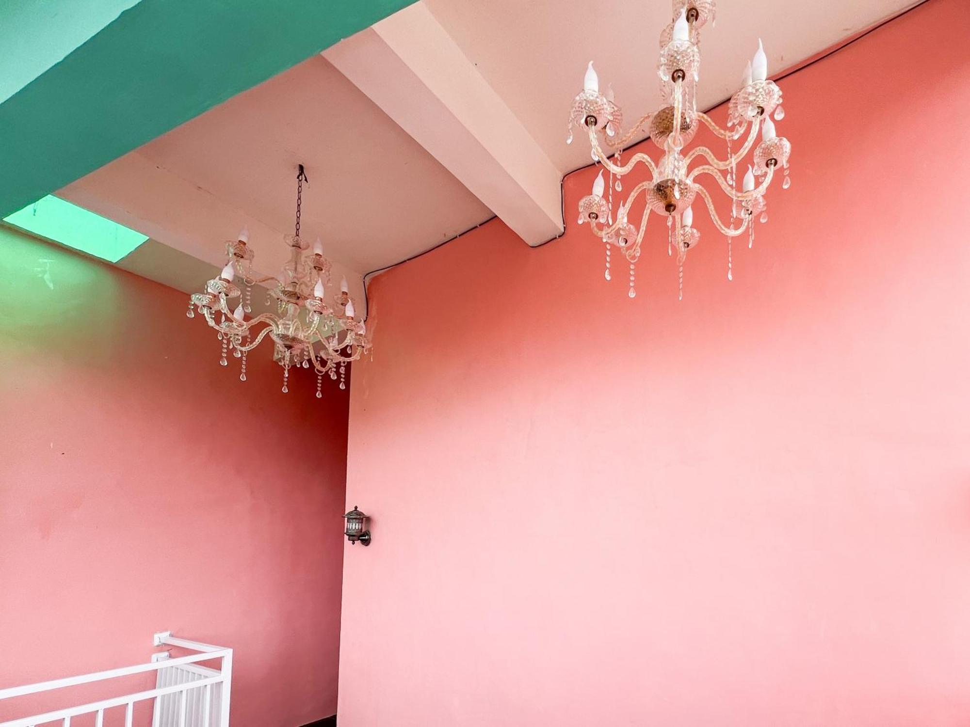 Reddoorz Near Sunrise Mall Mojokerto エクステリア 写真