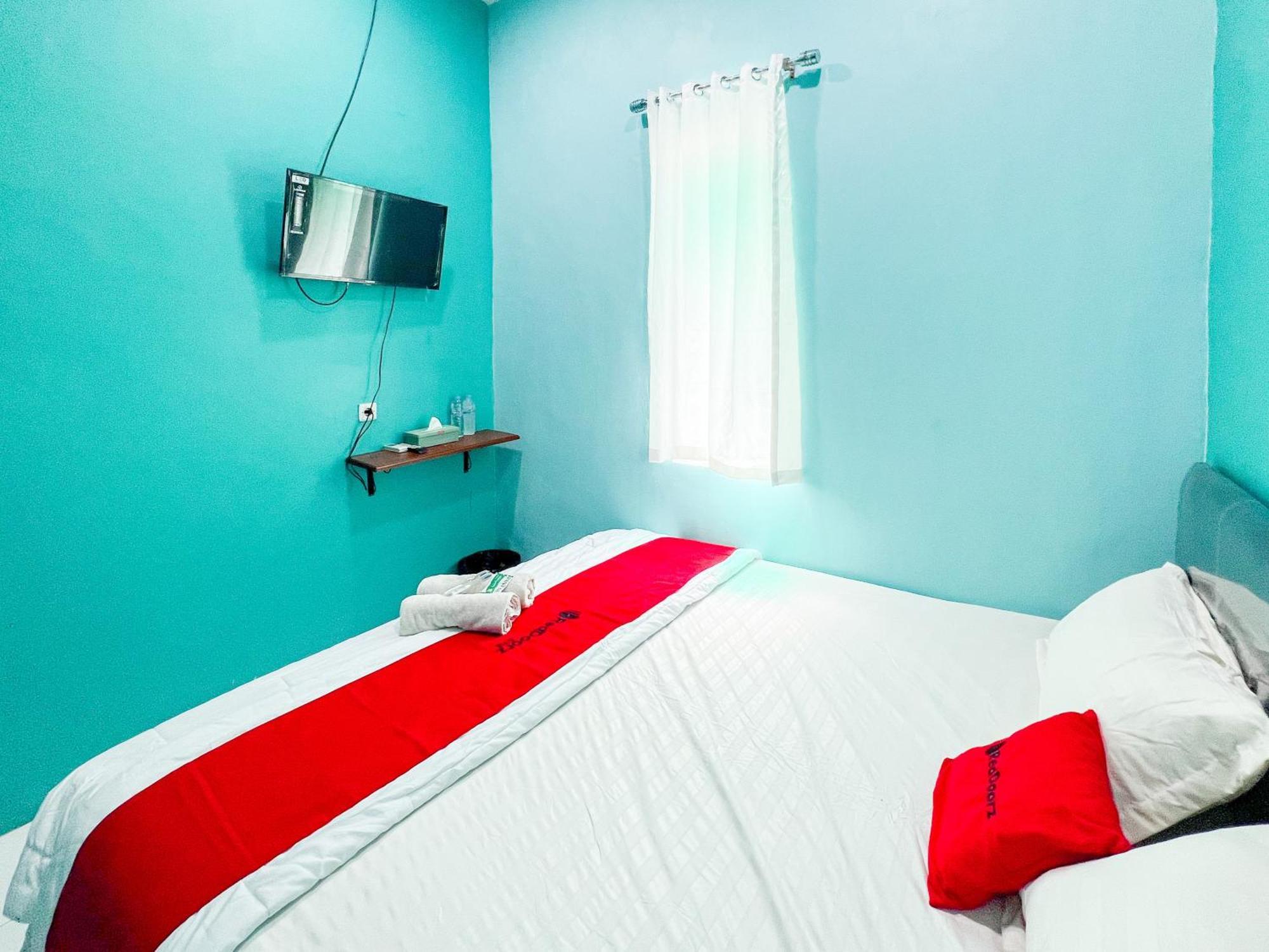Reddoorz Near Sunrise Mall Mojokerto エクステリア 写真