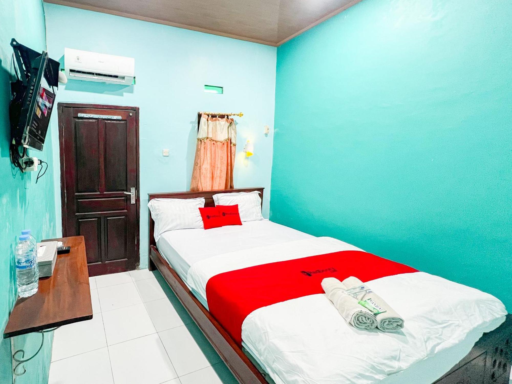 Reddoorz Near Sunrise Mall Mojokerto エクステリア 写真
