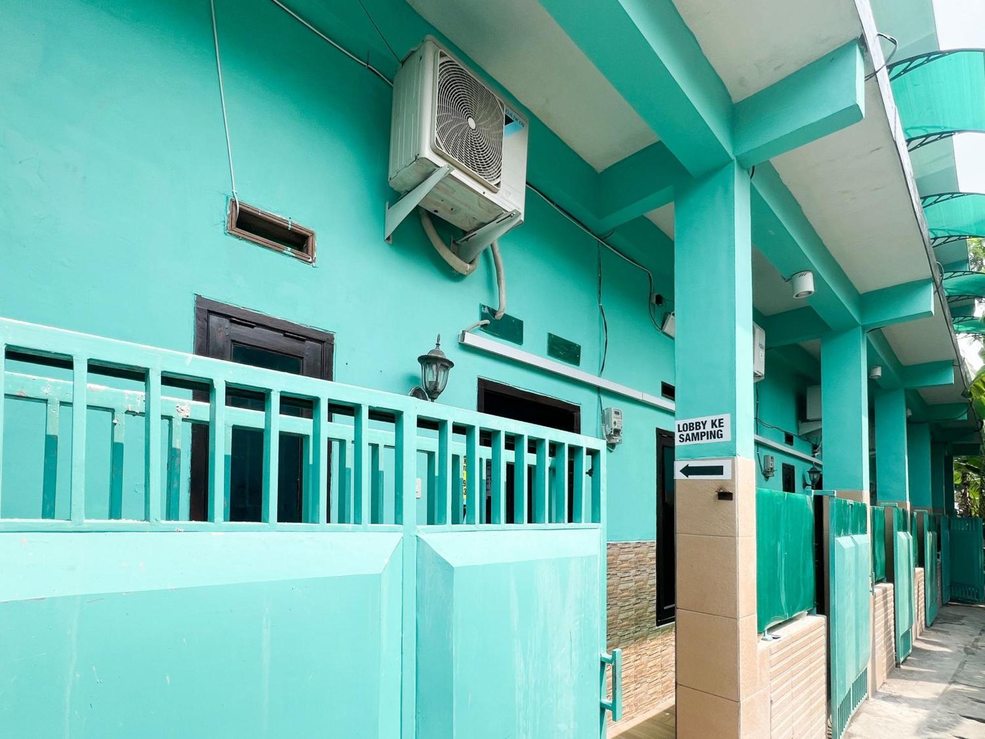 Reddoorz Near Sunrise Mall Mojokerto エクステリア 写真